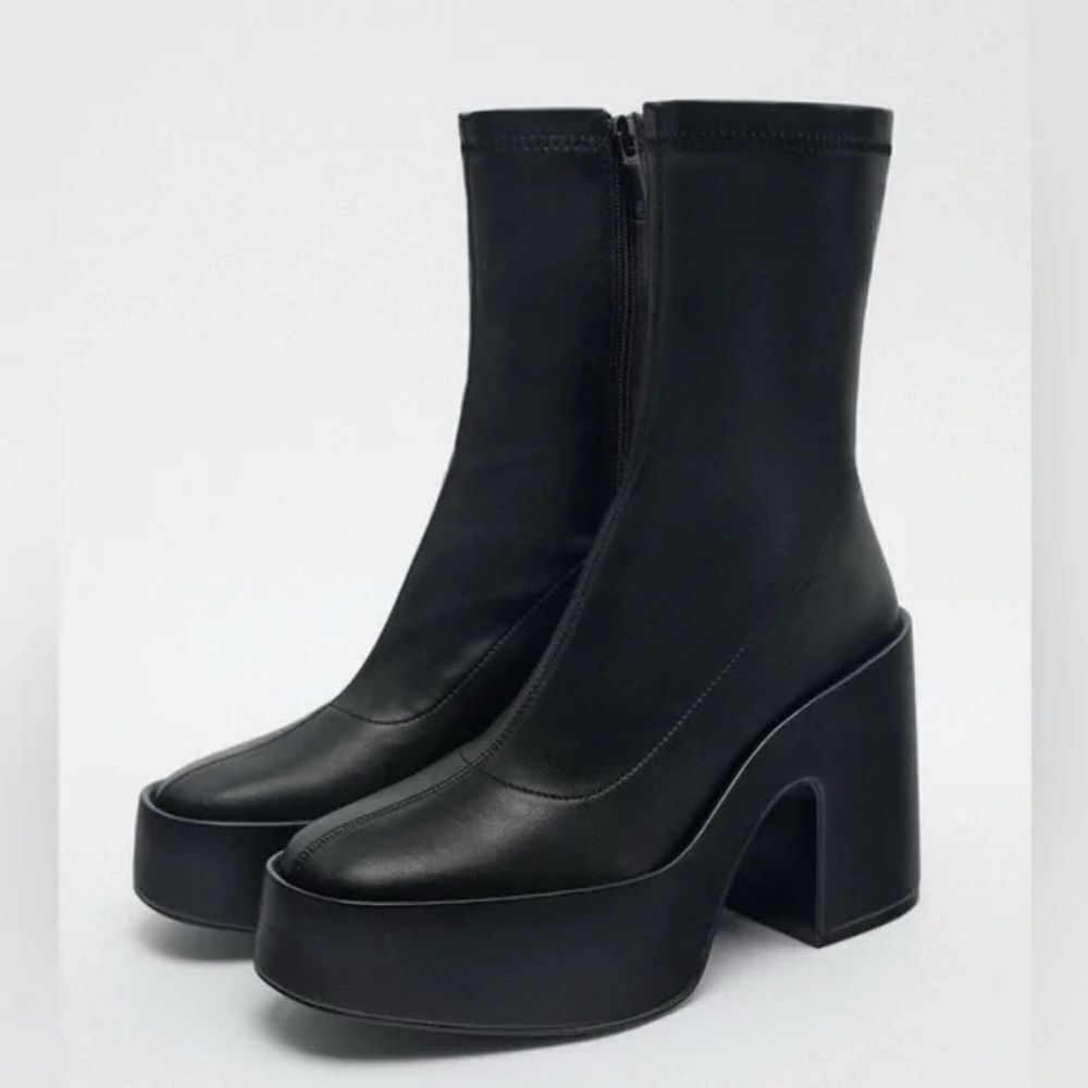 ZARA PLATFORM HEELED ANKLE BOOTS
BLACK - Picture 10 of 10